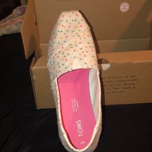 Women’s TOMS